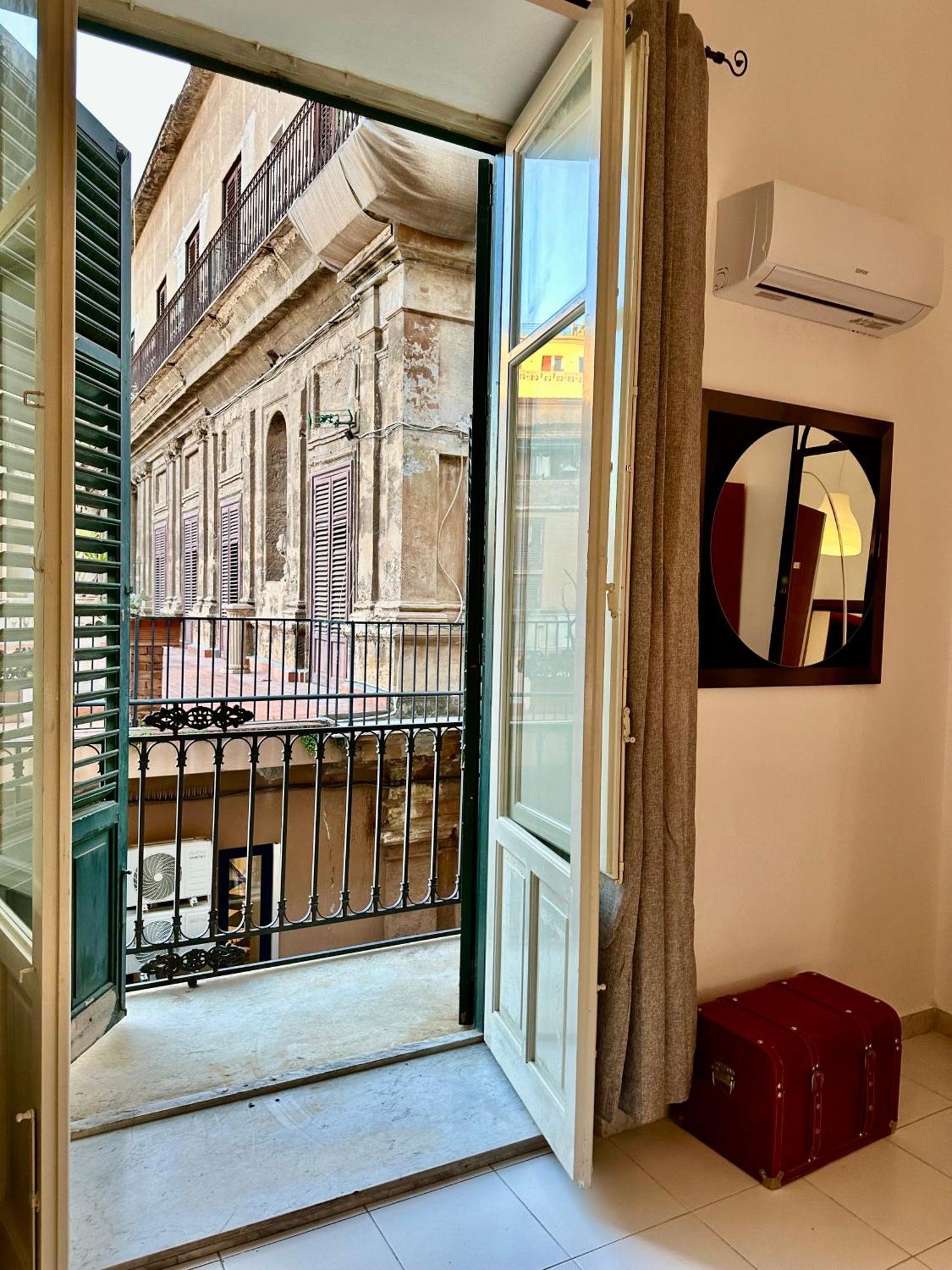 A Un Passo Dal Massimo 2 Apartment Палермо Екстериор снимка